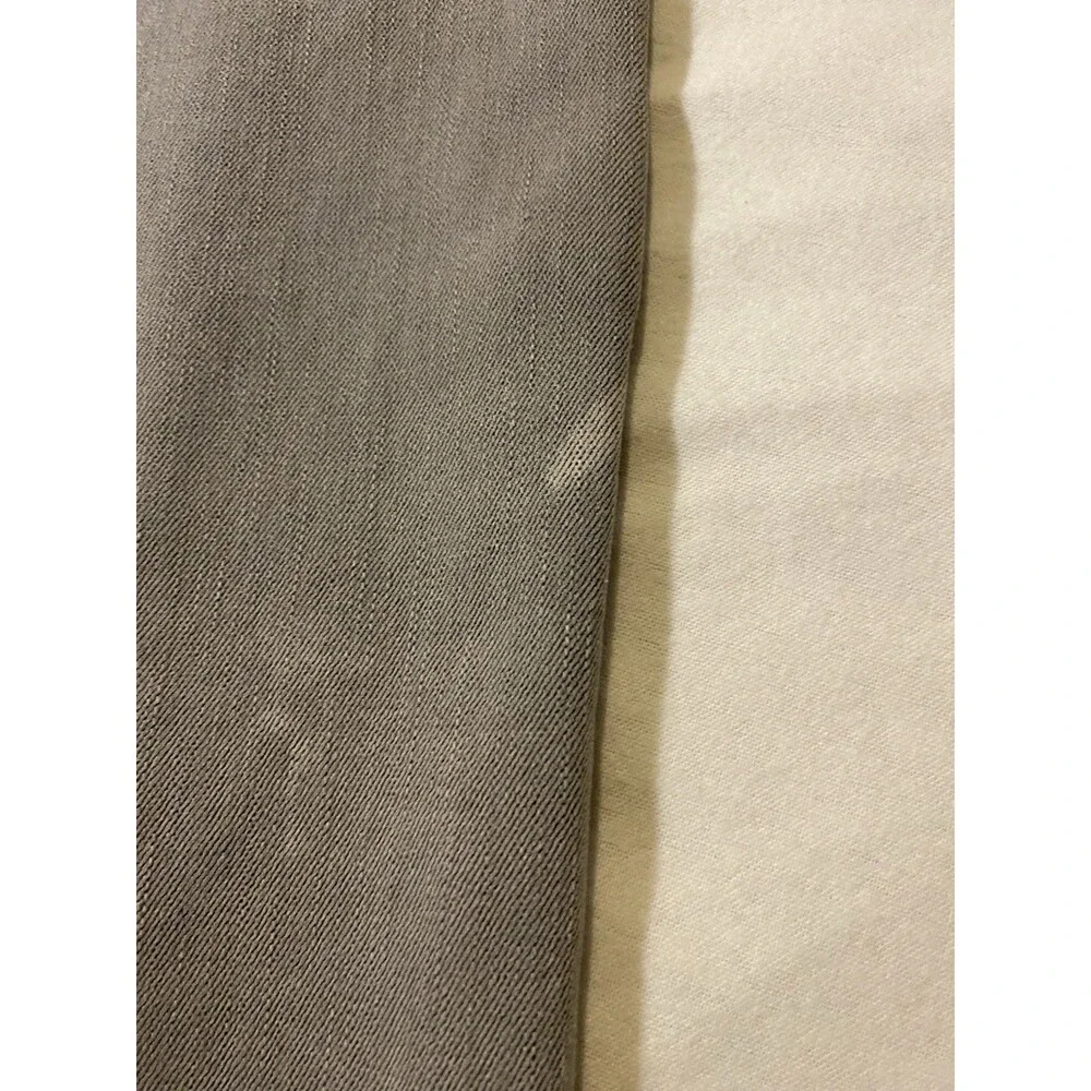 Levis note bleach